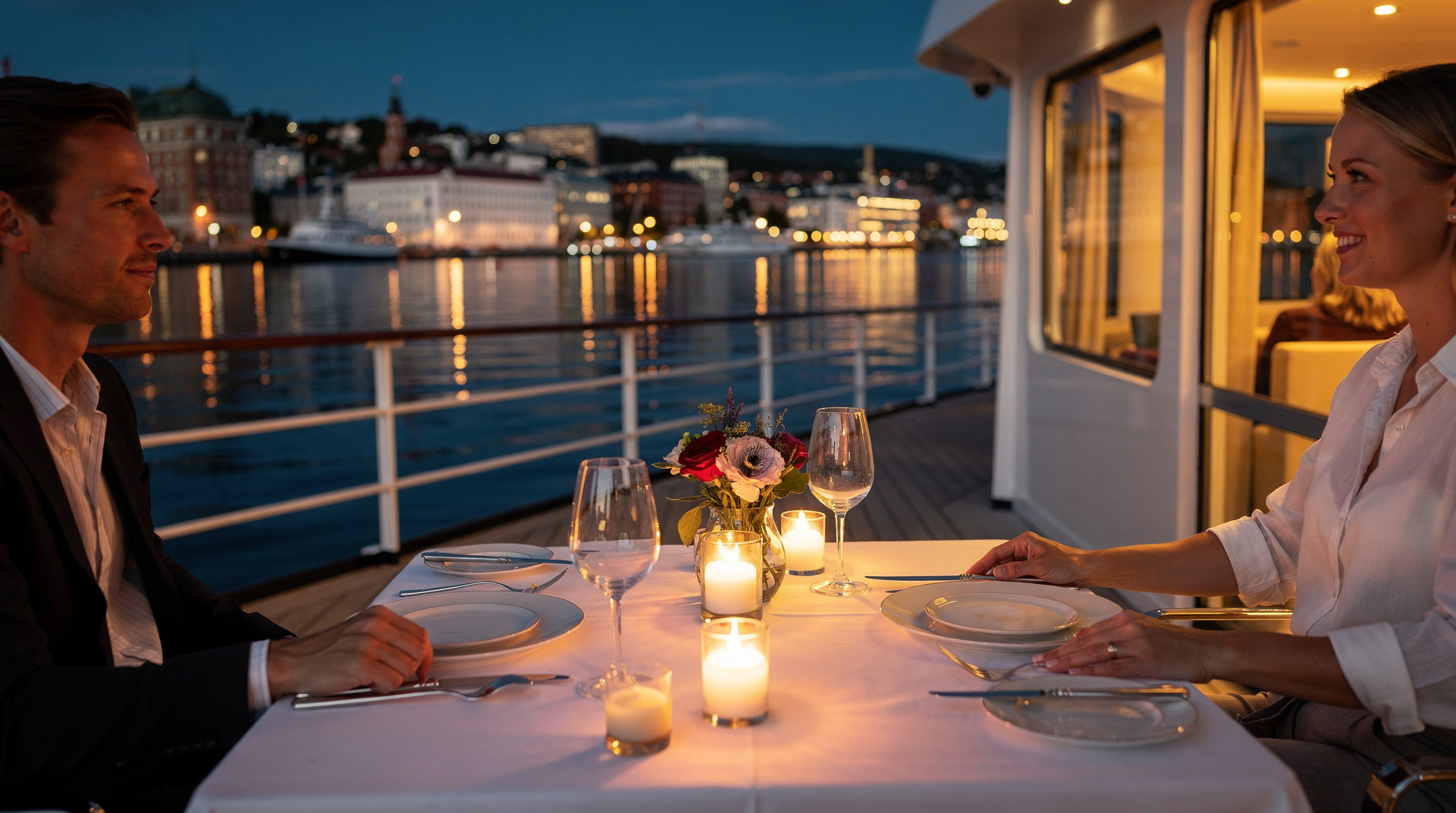 Croisières dînatoires à Oslo : jazz, musique live et soirée sur l'Oslofjord — Comparez les croisières dînatoires d'Oslo : buffet jazz, croisière-concert, buff