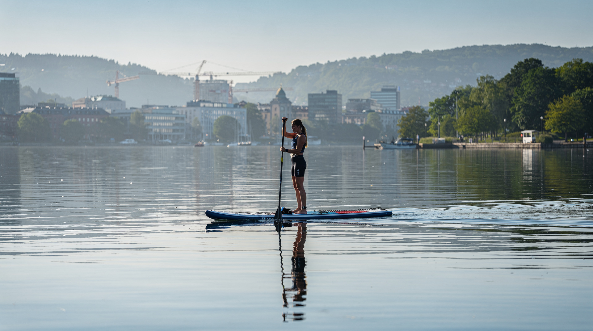 Stand-up paddleboard dans le port d'Oslo — Guide du stand-up paddleboard à Oslo — spots de location, meilleures conditions,